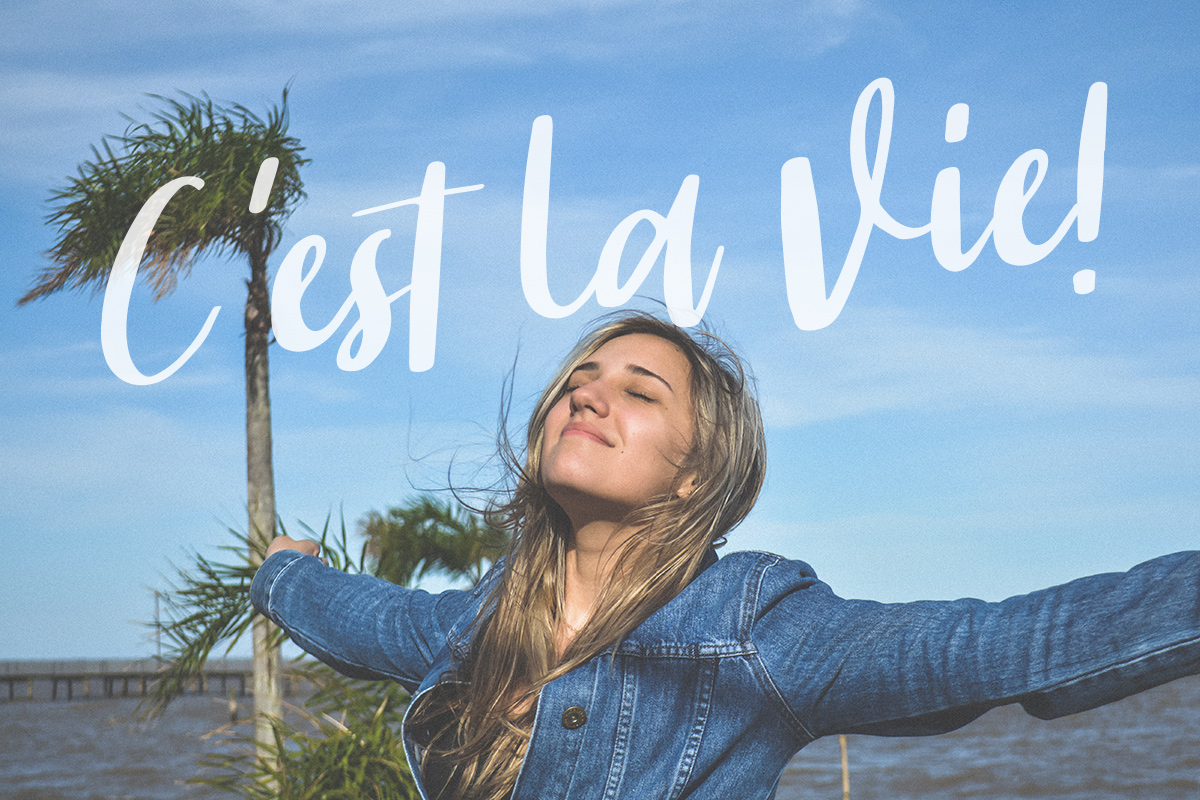 Free Download: Monday Bay Font Artboard03