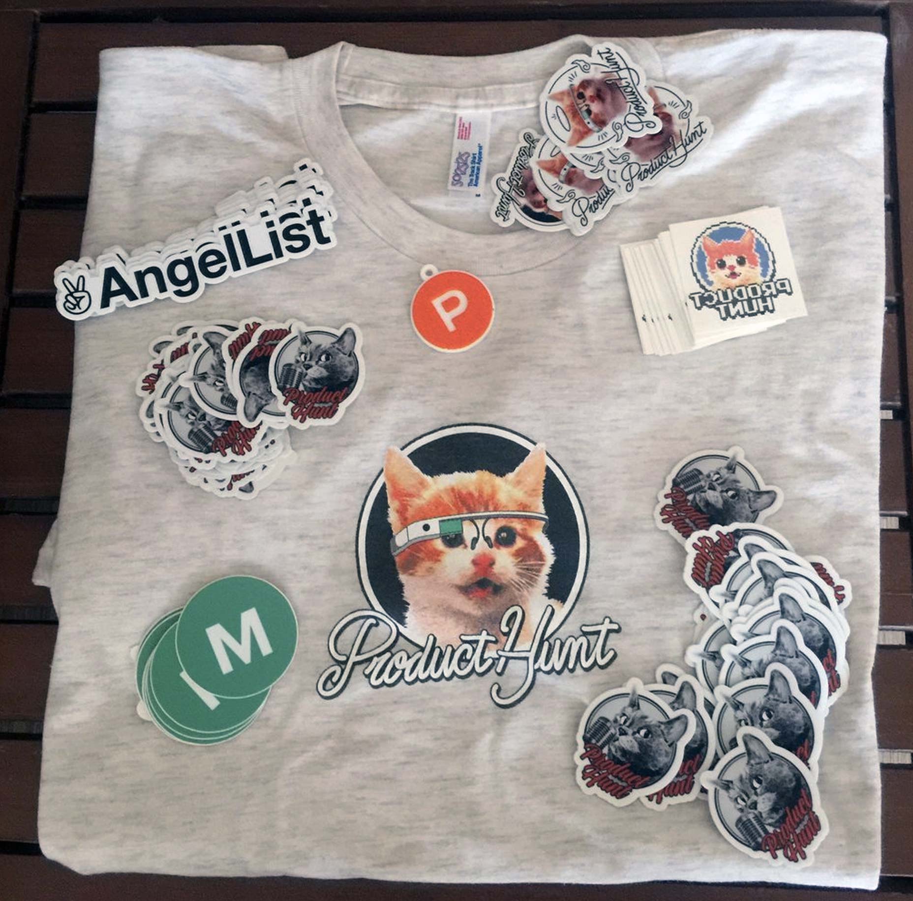 Ultimate UX Design Guide to SaaS On-Boarding, Part 6: Checkup Calls & Swag prdocuthunt
