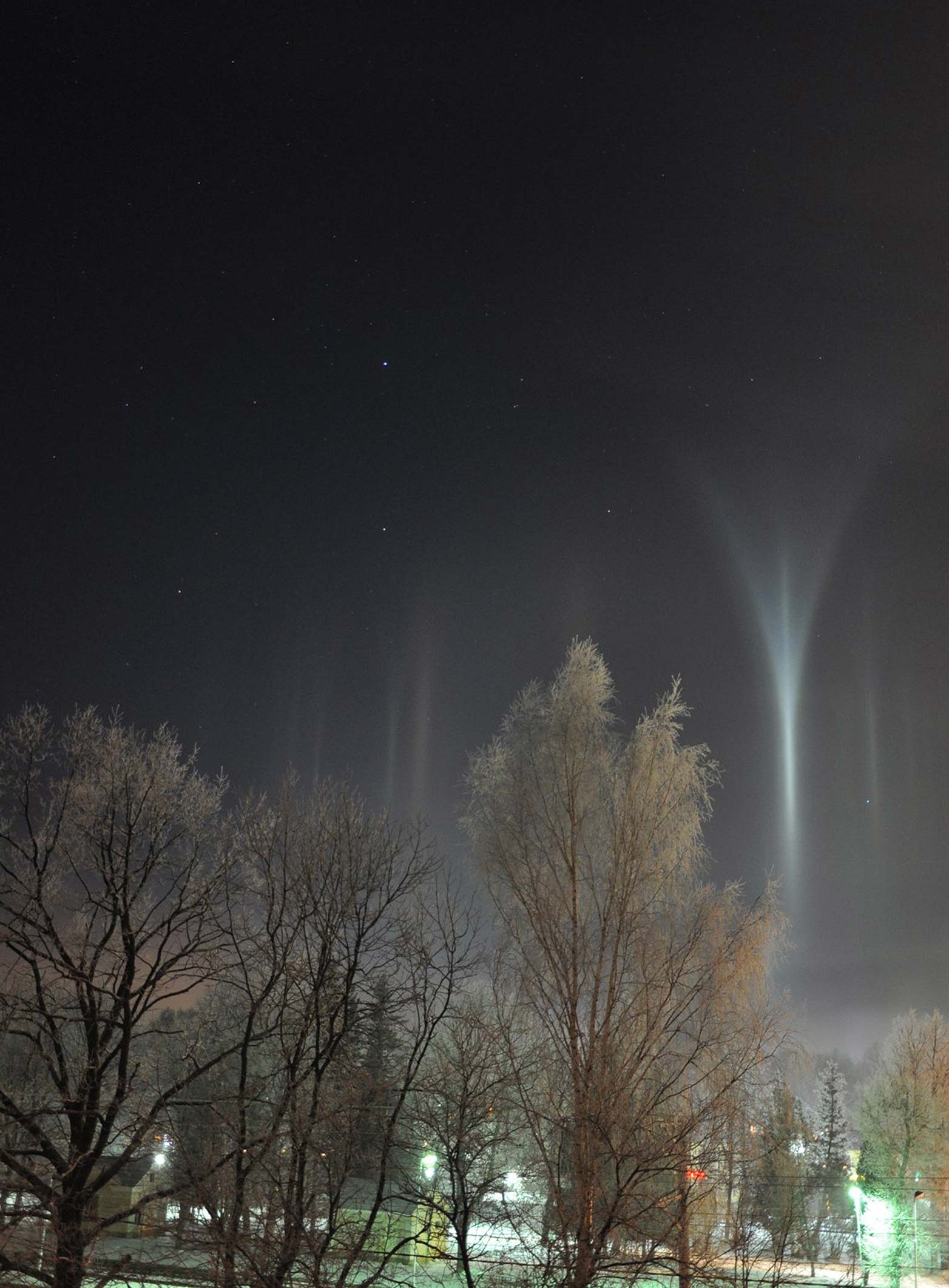 Light pillars