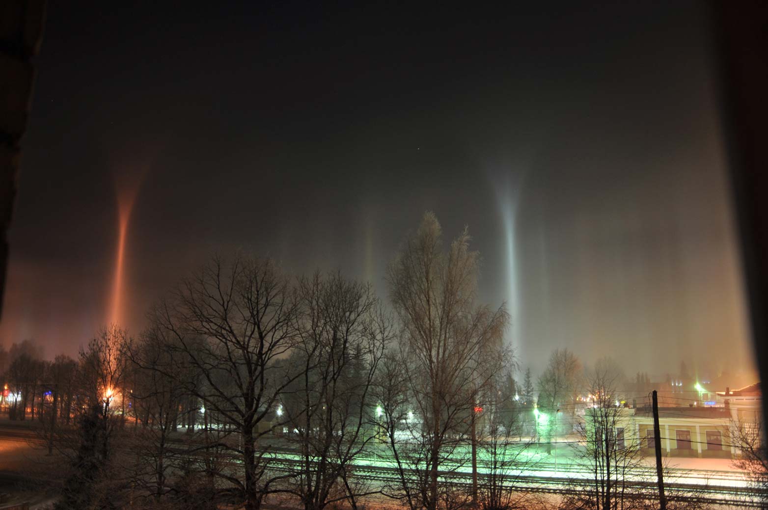 Light pillars