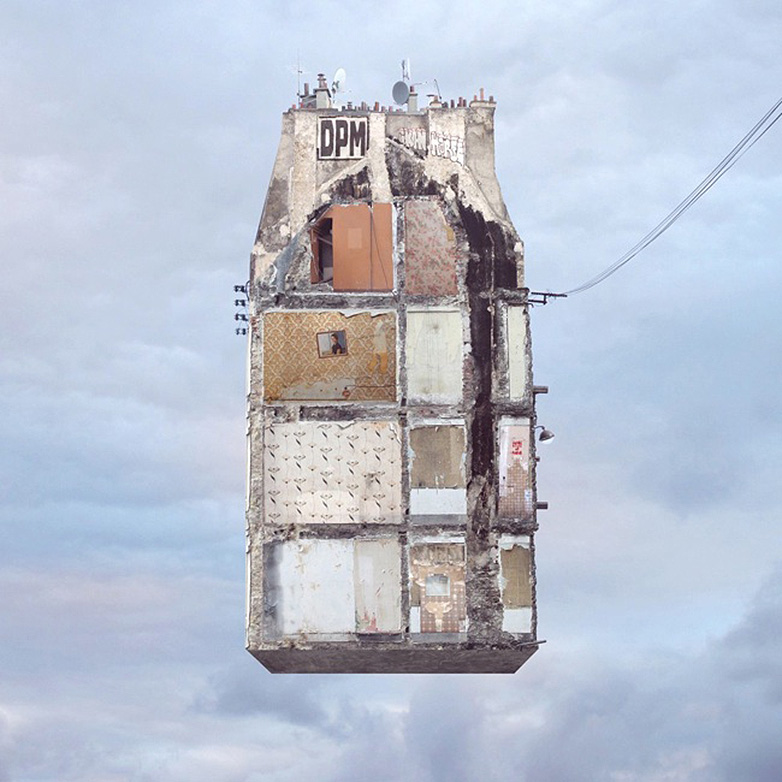 house10 Flying house image