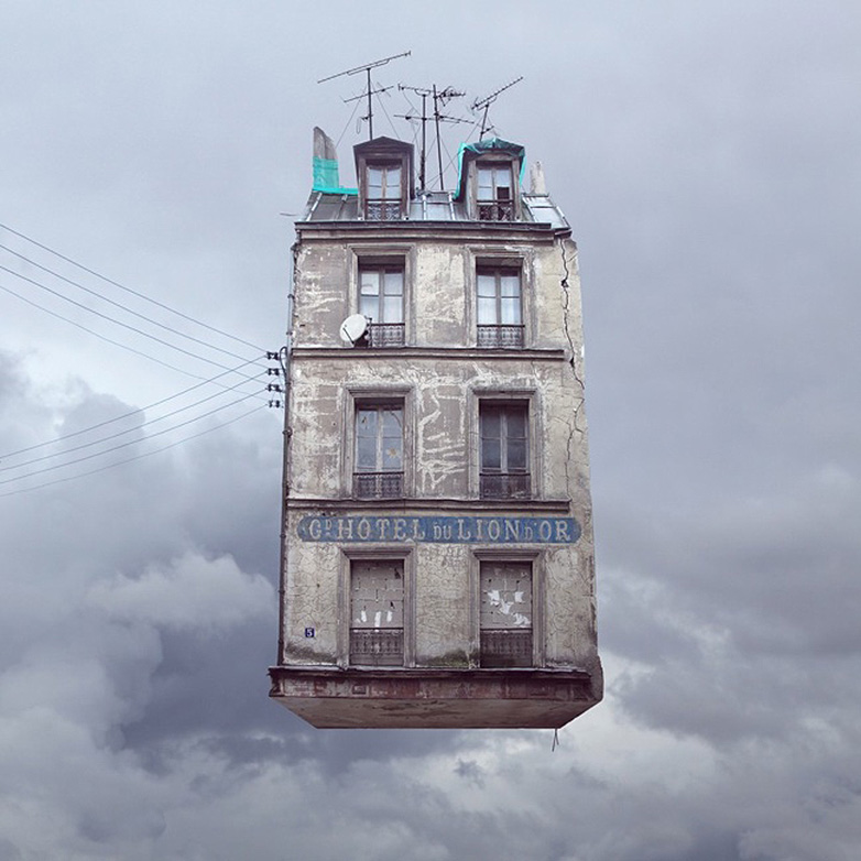house12 Flying house image