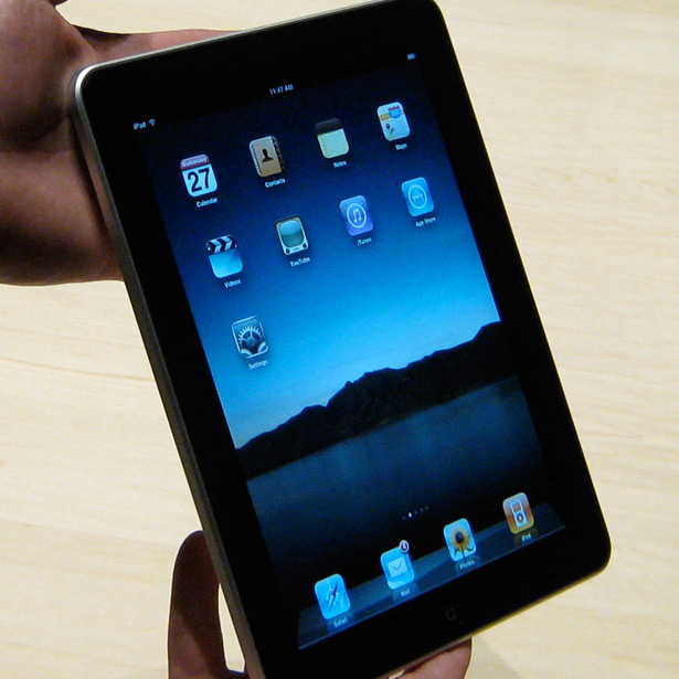 Big vs. small: Challenges in responsive web design ipad 1
