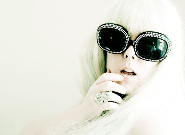 The 7 Personality Types of Bloggers Today indulger