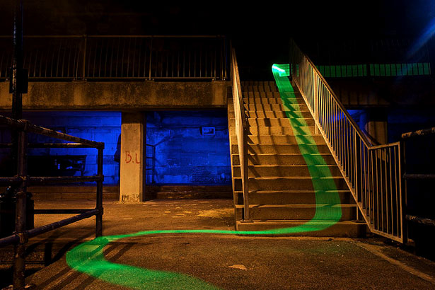 100 Stunning Demonstrations of Light Painting 22