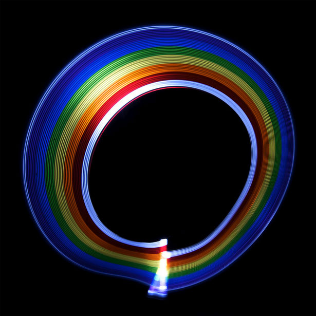 100 Stunning Demonstrations of Light Painting 23