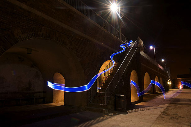 100 Stunning Demonstrations of Light Painting 29