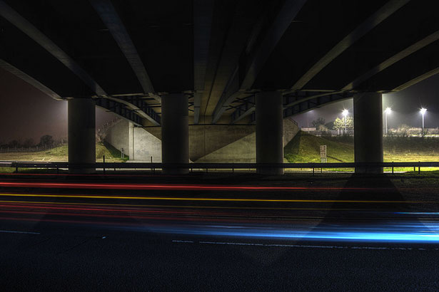 100 Stunning Demonstrations of Light Painting 37