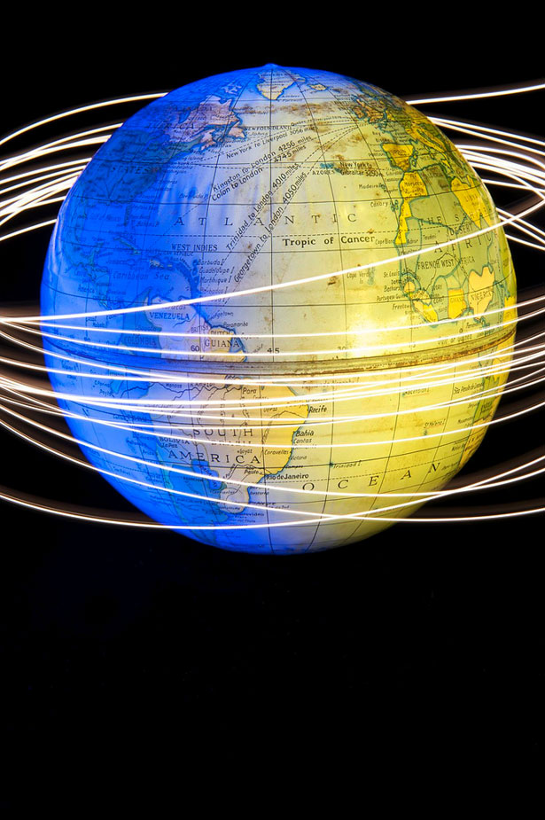 100 Stunning Demonstrations of Light Painting 45