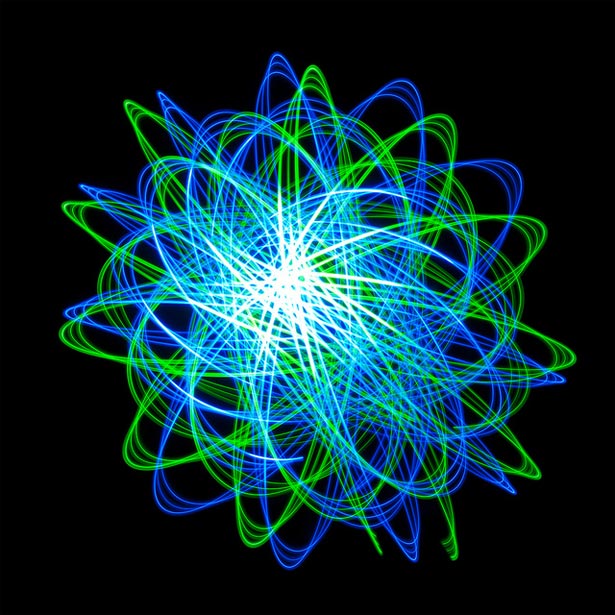 100 Stunning Demonstrations of Light Painting 48