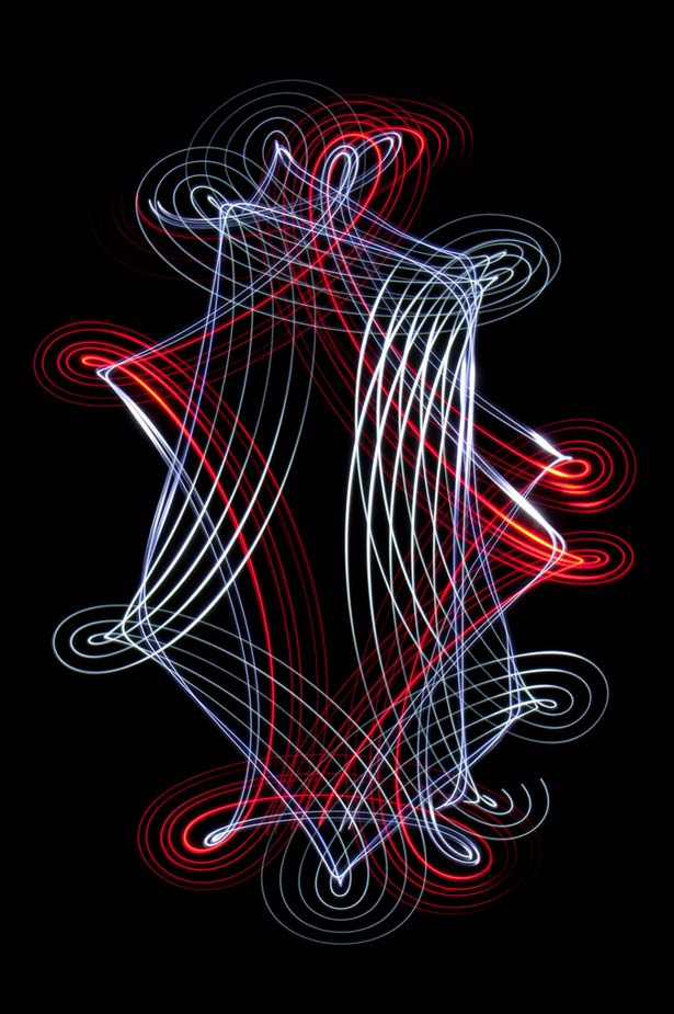 100 Stunning Demonstrations of Light Painting 50