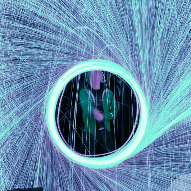 100 Stunning Demonstrations of Light Painting 60