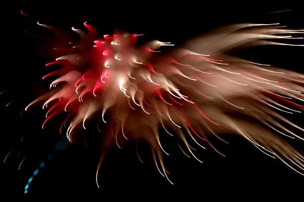 100 Stunning Demonstrations of Light Painting 62