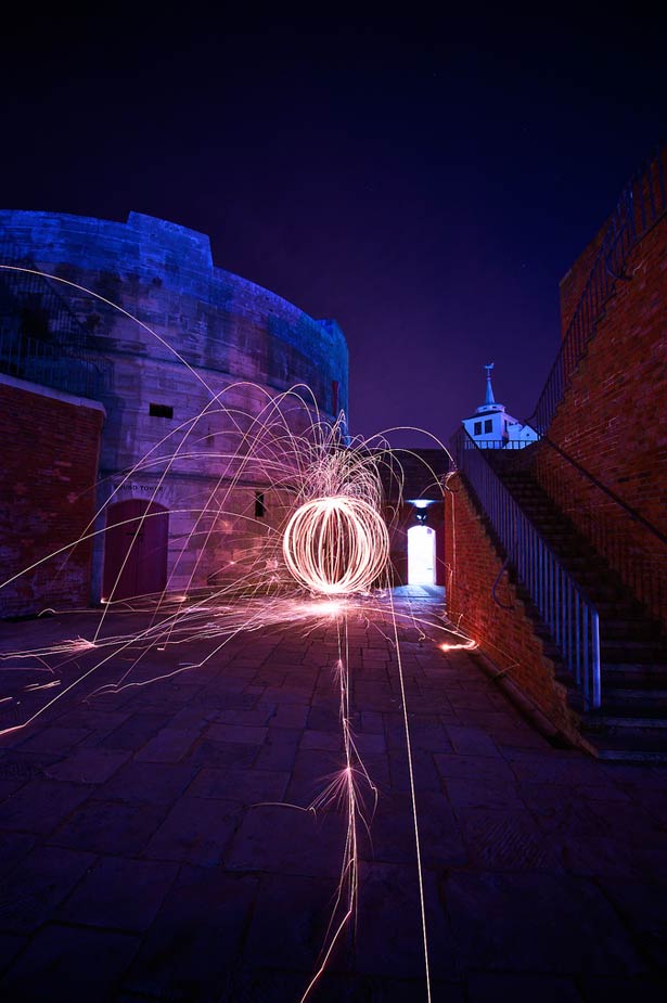 100 Stunning Demonstrations of Light Painting 81