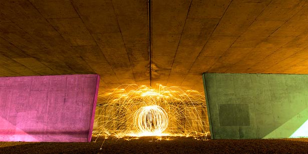 100 Stunning Demonstrations of Light Painting 82