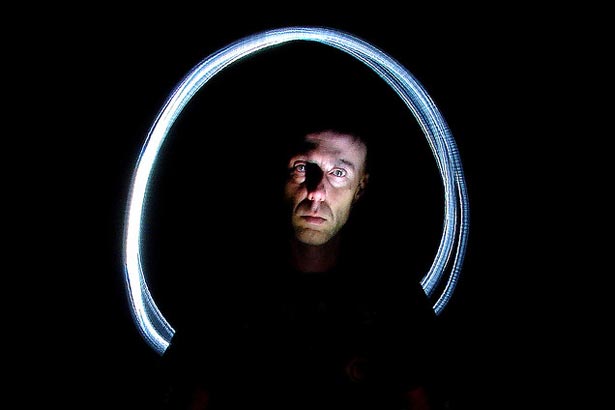 100 Stunning Demonstrations of Light Painting 98