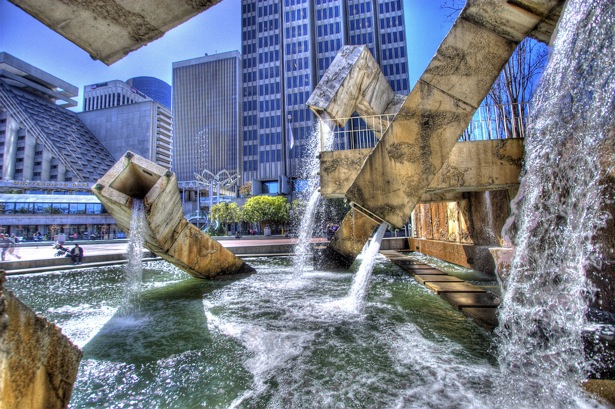 Spectacular Fountains from Around the World VaillancourtFountain