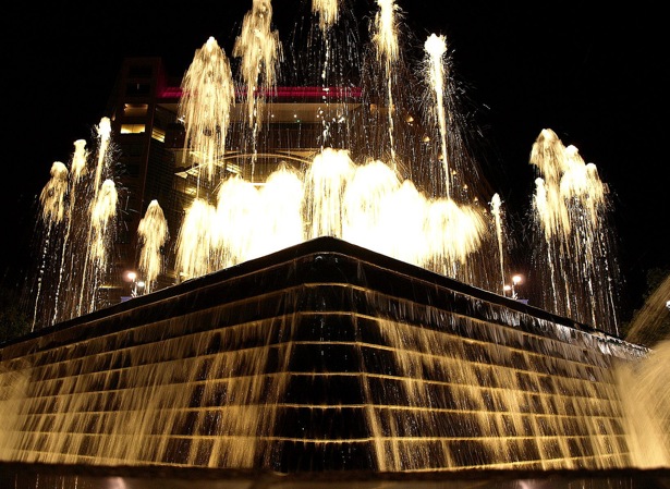 Spectacular Fountains from Around the World WoodwardFountain