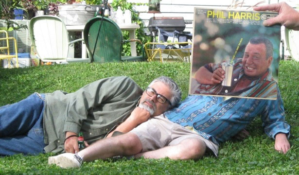 Captivating Examples of Sleeveface Photography PhilHarris