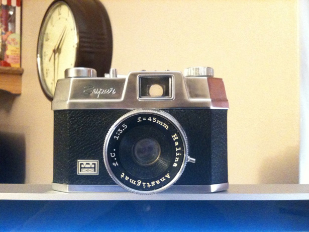 How To Create A Vintage Camera in Photoshop source photo