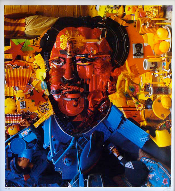 Non-Trashy Recycled and Trash Art pras mao