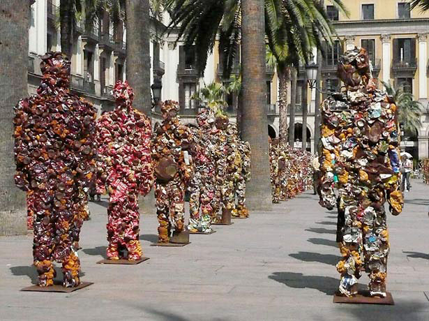 Non-Trashy Recycled and Trash Art barcelona
