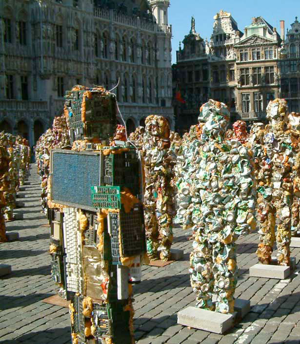 Non-Trashy Recycled and Trash Art BXL Expo Trash people 02 04 05