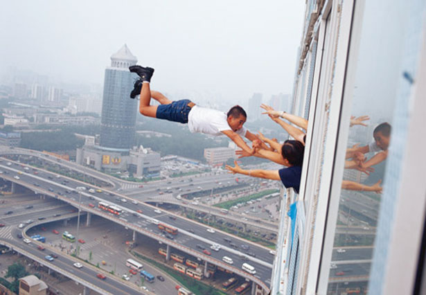The Unbelievable and Impossible Photos of Li Wei 3 121