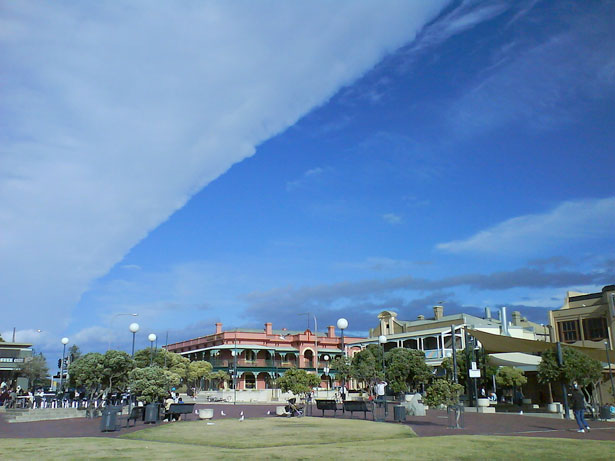 The Weirdest Clouds that You'll Ever See 24 23