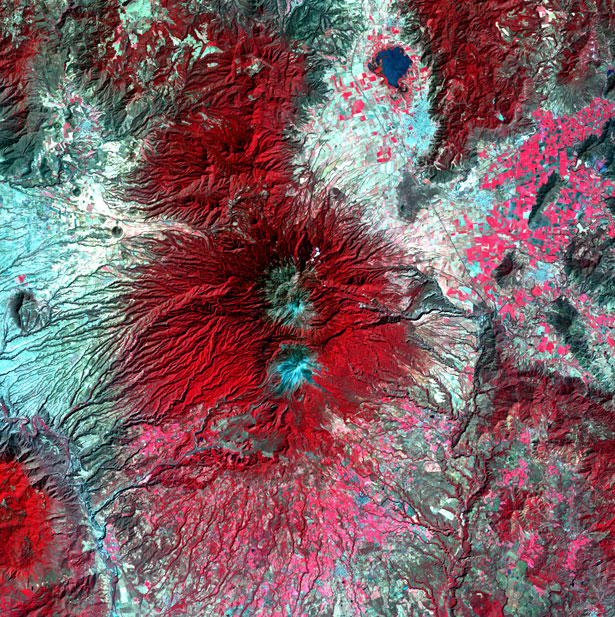 60 Stunning Satellite Photos of Earth 11 94