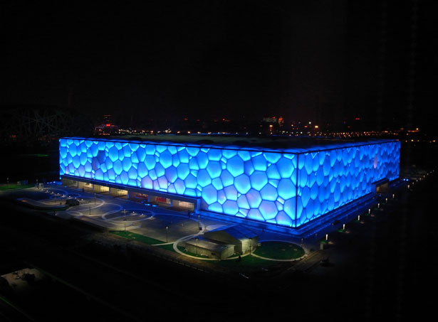 30+ Dazzling and Interactive Media Facades WaterCube