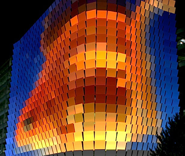30+ Dazzling and Interactive Media Facades RundleLantern