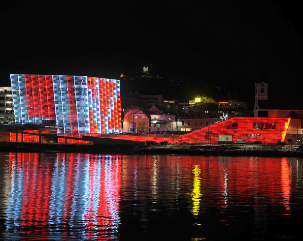 30+ Dazzling and Interactive Media Facades Ars Electronica Center