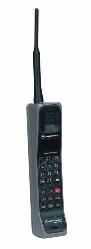 The Evolution of Cell Phone Design Between 1983-2009 dkmb86g 486c2k6vqc9 b