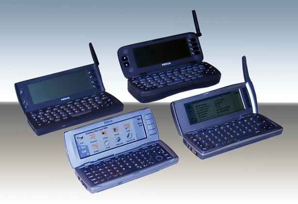 The Evolution of Cell Phone Design Between 1983-2009 dkmb86g 464vq4vd4hp b