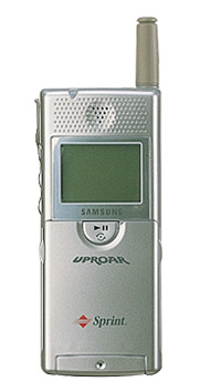 The Evolution of Cell Phone Design Between 1983-2009 dkmb86g 485gfpcvv9j b