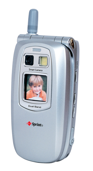 The Evolution of Cell Phone Design Between 1983-2009 dkmb86g 481dmtg3phf b