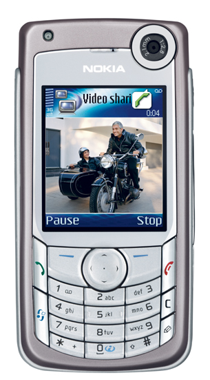 The Evolution of Cell Phone Design Between 1983-2009 dkmb86g 618f53v2j5d b