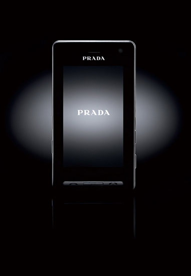 The Evolution of Cell Phone Design Between 1983-2009 dkmb86g 386kbnbv7c3 b