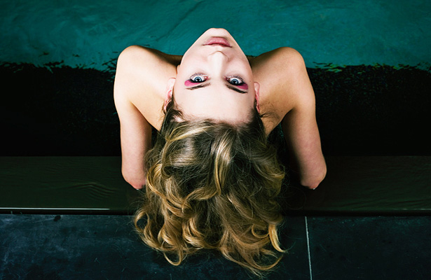 How to Take Excellent Portrait Photos Showcase Screenshot