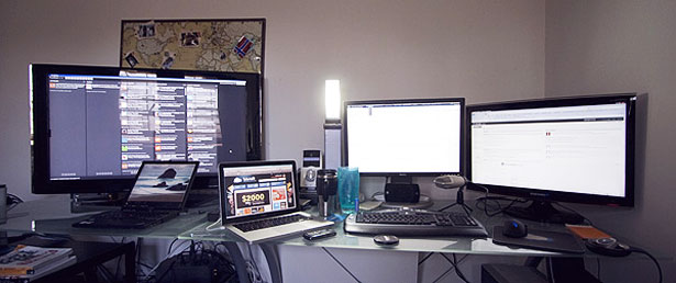david-desk-messy david-desk-messy