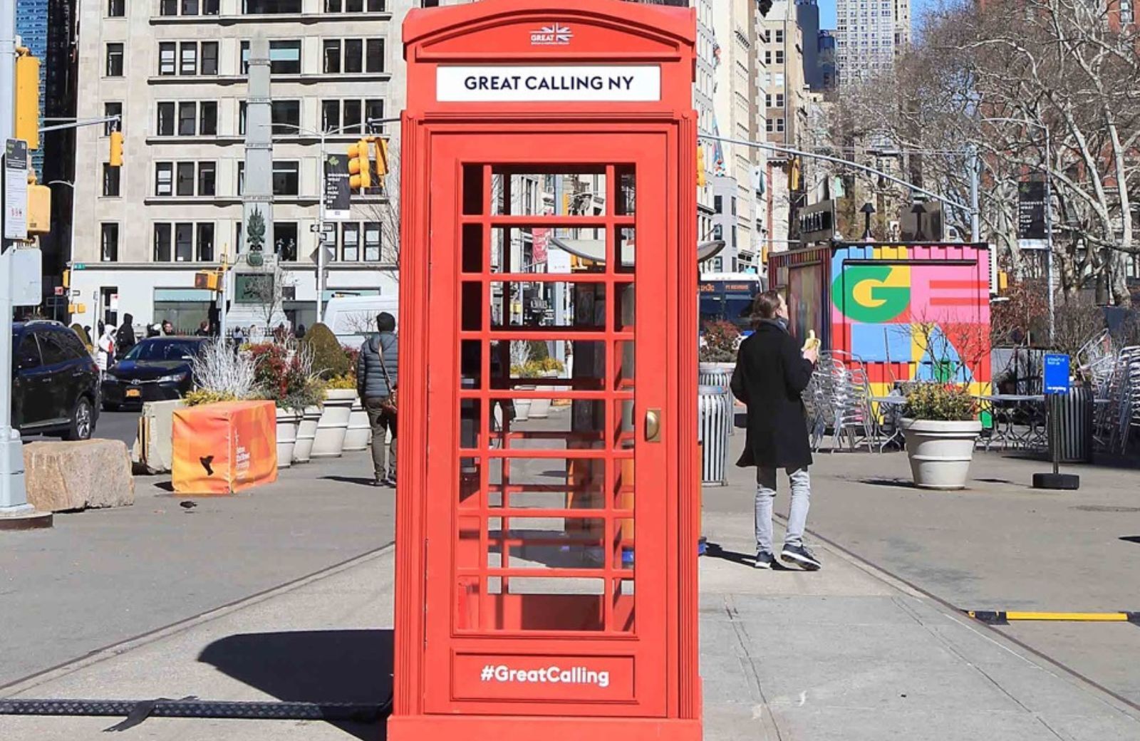 30 Obsolete Technologies that will Perplex Post-2000s Kids Telephone booths